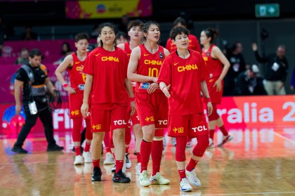九游体育平台-强势！中国女篮小组赛场均轰下95.3分，净胜对手36分