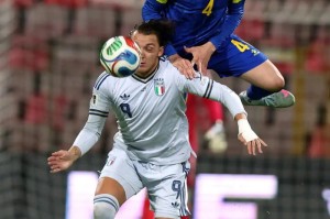 九游体育APP-目前只剩一人踢过世界杯，大浪淘沙，“蓝衣军团”还剩什么？|意大利队|乌拉圭足球队|阿斯顿维拉|世预赛|维拉蒂_新浪新闻