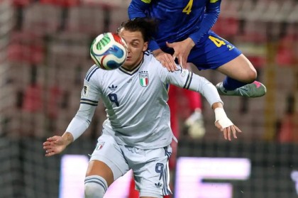 九游体育APP-目前只剩一人踢过世界杯，大浪淘沙，“蓝衣军团”还剩什么？|意大利队|乌拉圭足球队|阿斯顿维拉|世预赛|维拉蒂_新浪新闻