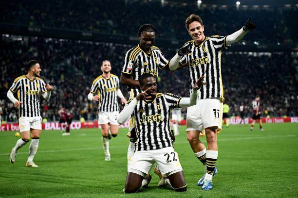 1704416388968018302.jpg 1908033322-612x612.jpg